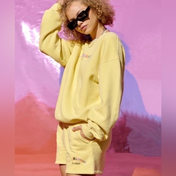 Daydreamer Ransom Note BF Sweat Shorts in Citron Yellow - Picture 3 of 9